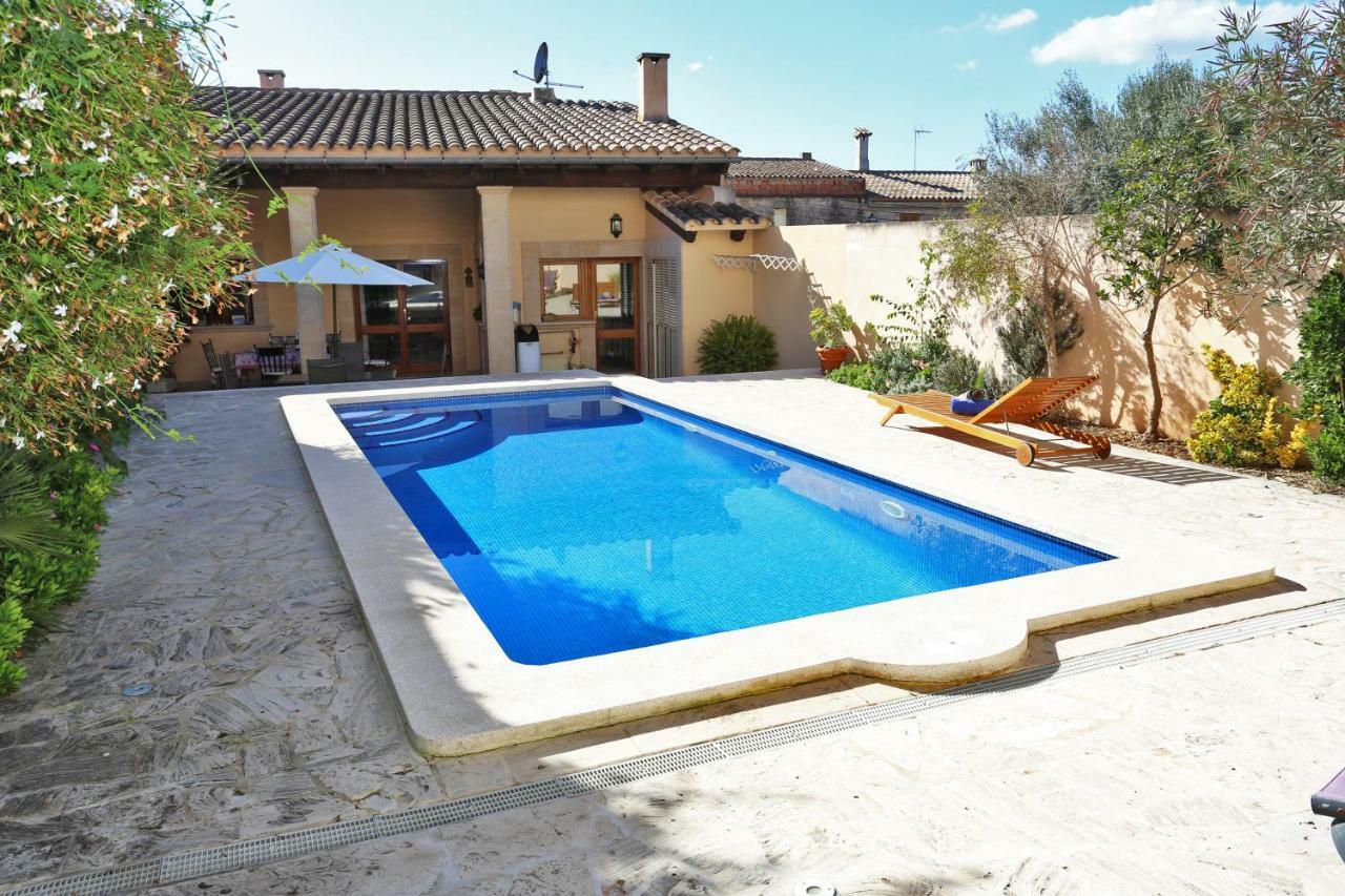 Flowers House Maria De La Salut Exterior foto